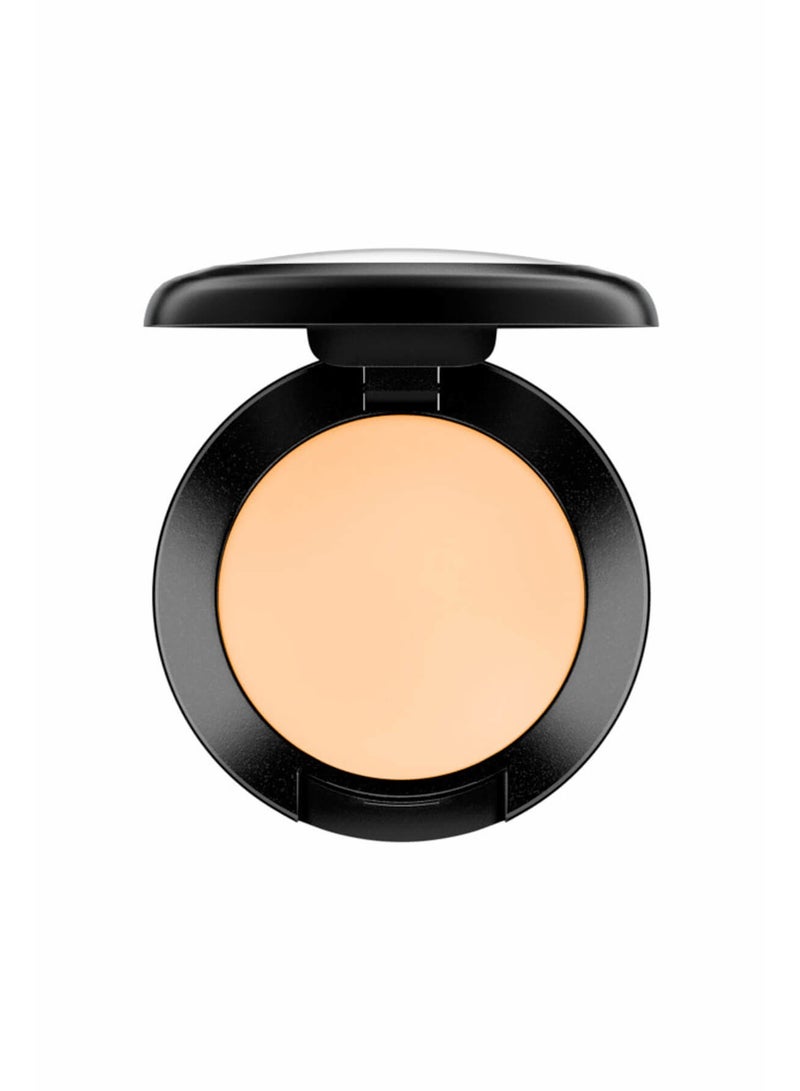 MAC Cosmetics خافي العيوب – خافي العيوب بلمسة استوديو SPF 35 NC30 7g - Image 2